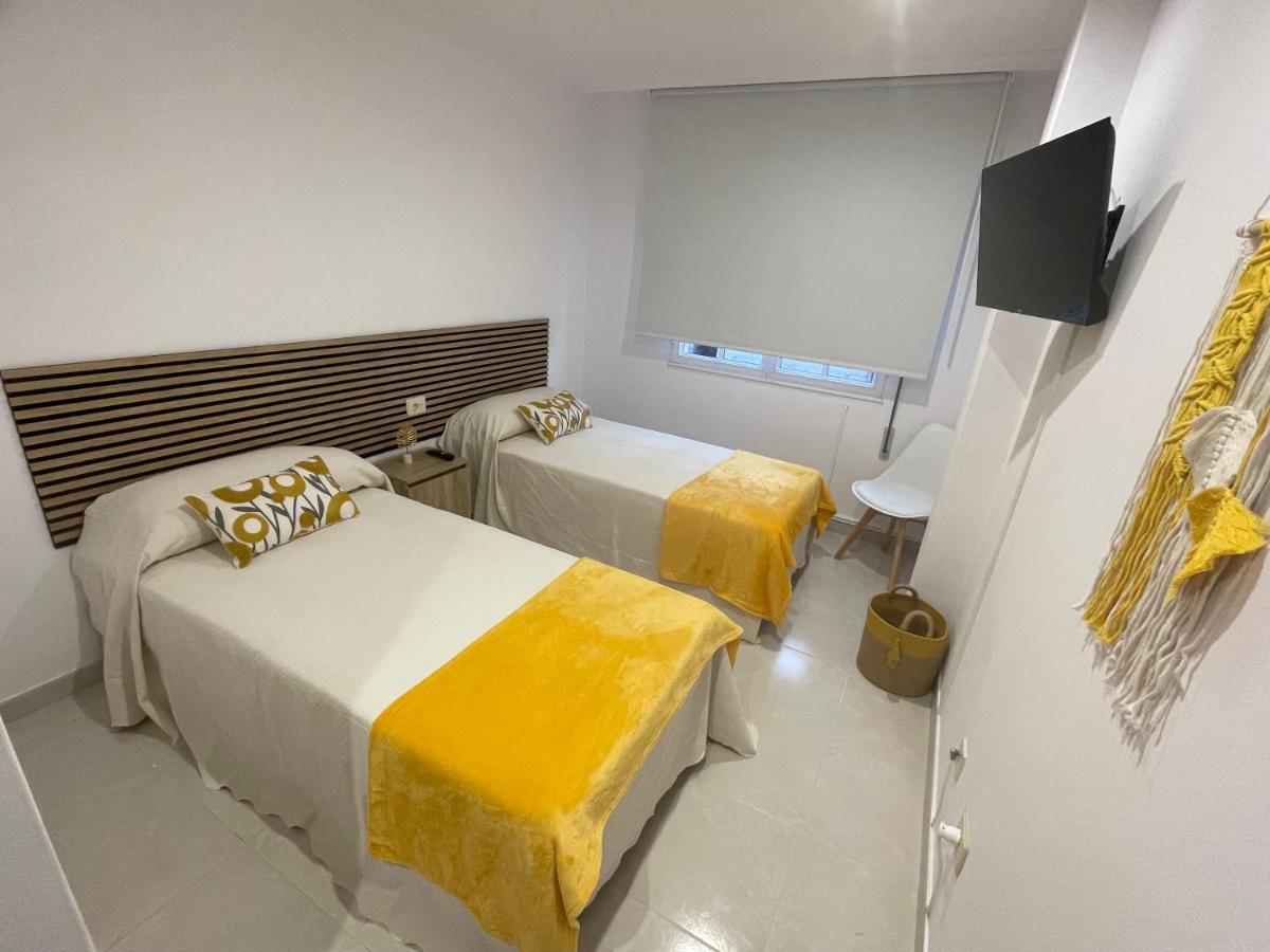 Apartamentos Demar Luis Casais O Grove Bagian luar foto