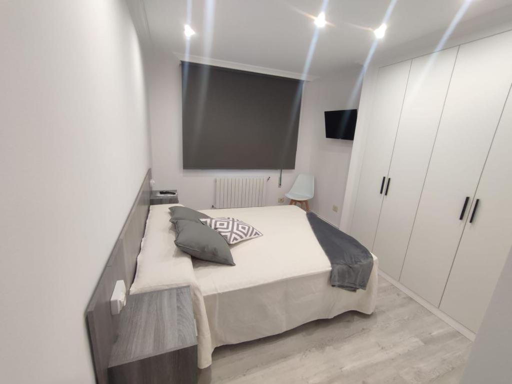 Apartamentos Demar Luis Casais O Grove Ruang foto