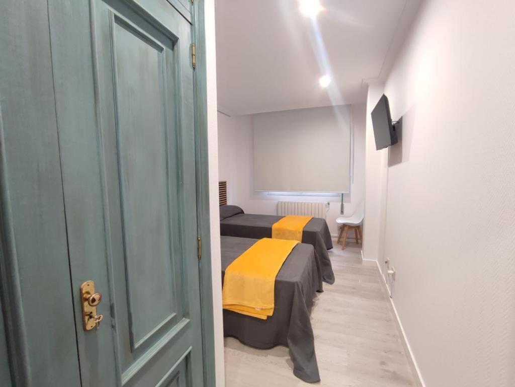Apartamentos Demar Luis Casais O Grove Ruang foto