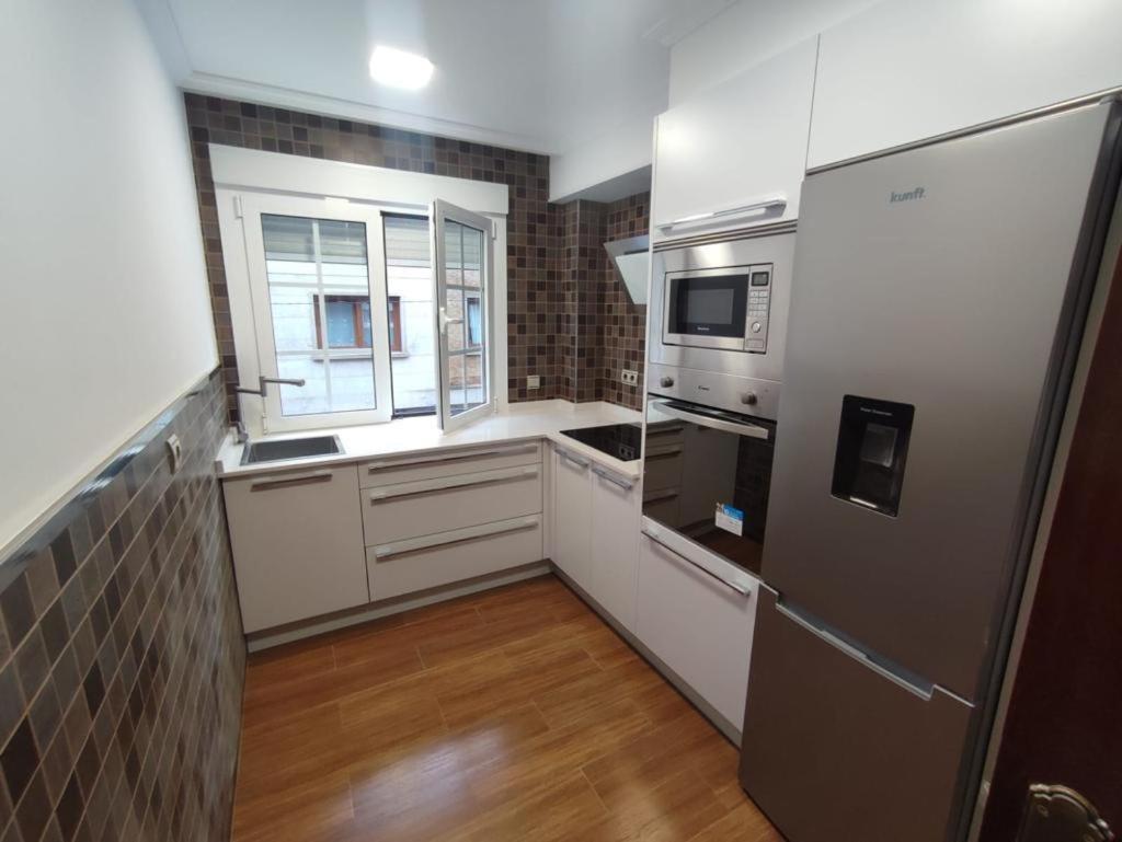 Apartamentos Demar Luis Casais O Grove Ruang foto