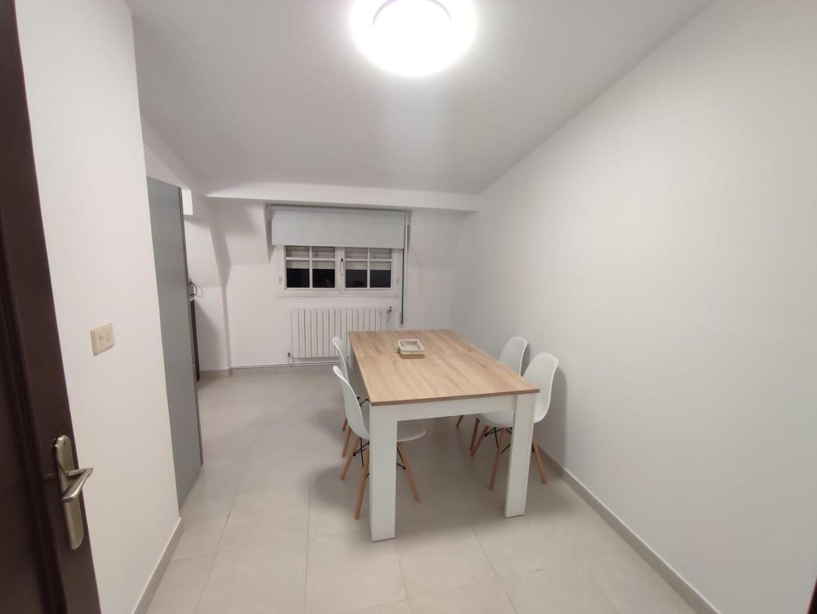 Apartamentos Demar Luis Casais O Grove Ruang foto