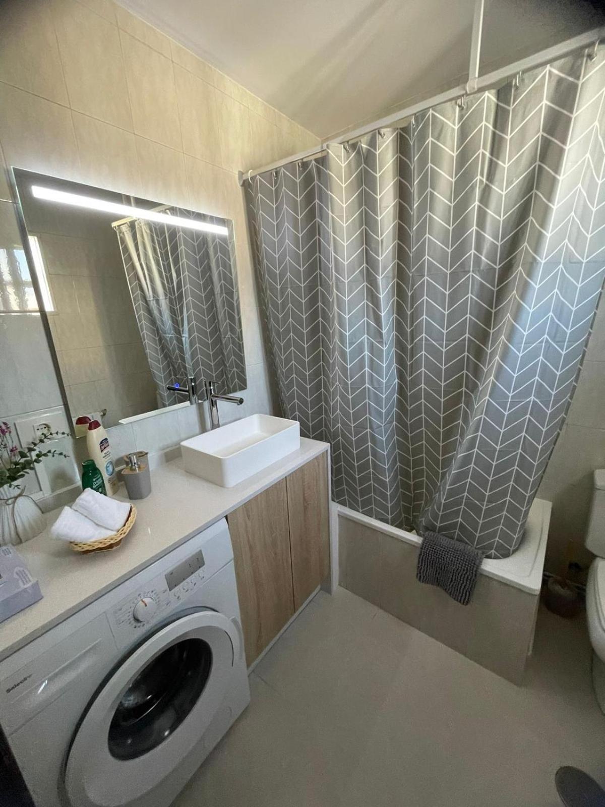 Apartamentos Demar Luis Casais O Grove Ruang foto