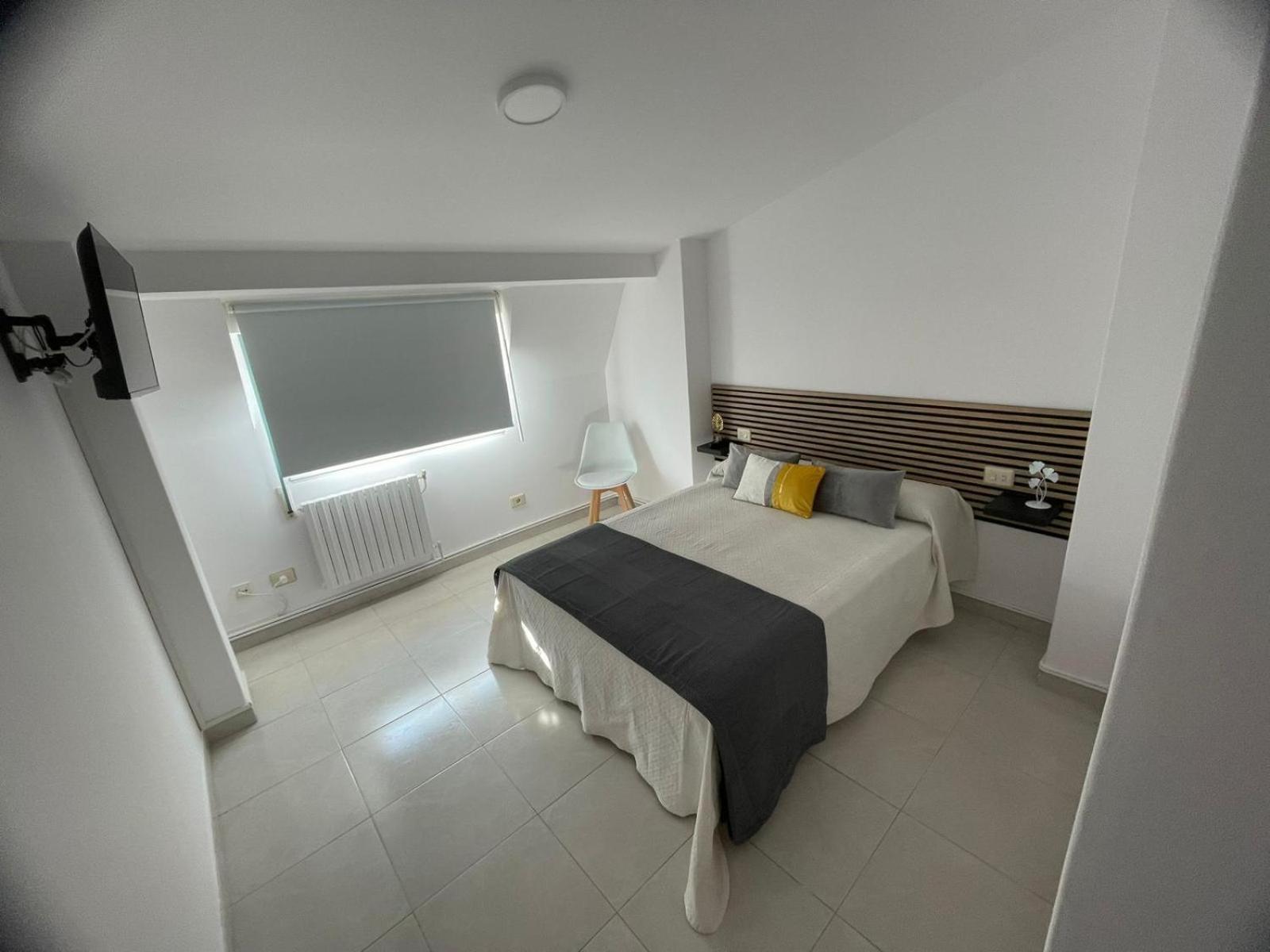 Apartamentos Demar Luis Casais O Grove Ruang foto
