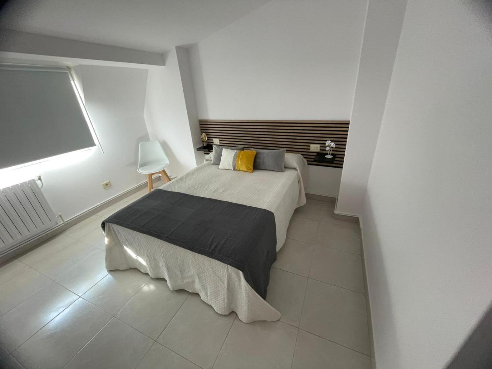 Apartamentos Demar Luis Casais O Grove Ruang foto